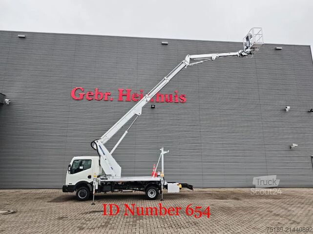 Plate-forme de levage Nissan Cabstar 35.12 NT400 Multitel MJ201