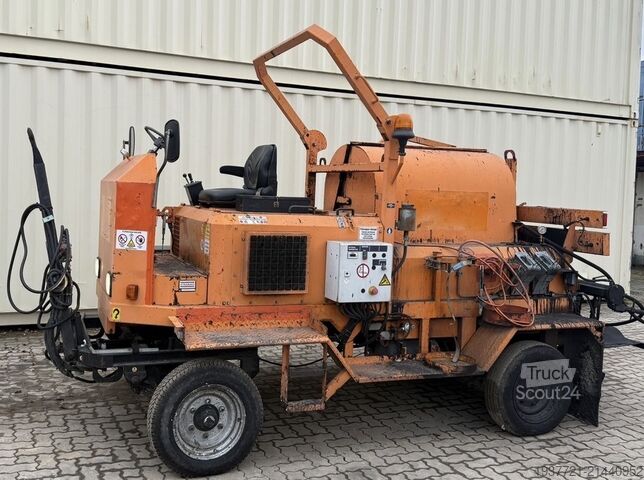 Răzuitor de emulsie bituminoasă GRUN BSM 1200-4R