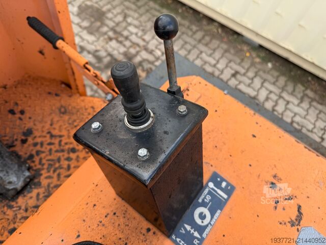 Răzuitor de emulsie bituminoasă GRUN BSM 1200-4R