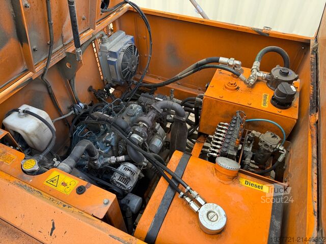 Răzuitor de emulsie bituminoasă GRUN BSM 1200-4R