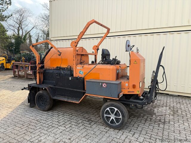 Răzuitor de emulsie bituminoasă GRUN BSM 1200-4R