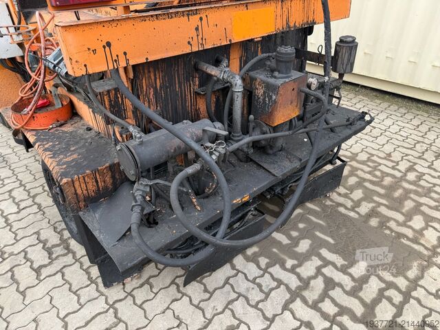 Răzuitor de emulsie bituminoasă GRUN BSM 1200-4R