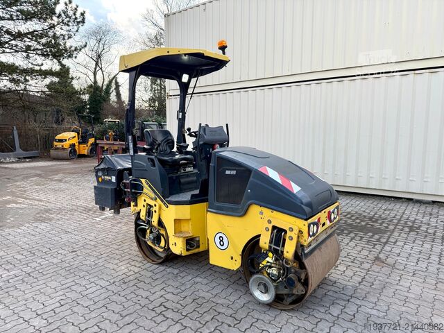 Rouleau compresseur BOMAG BW100AD-5