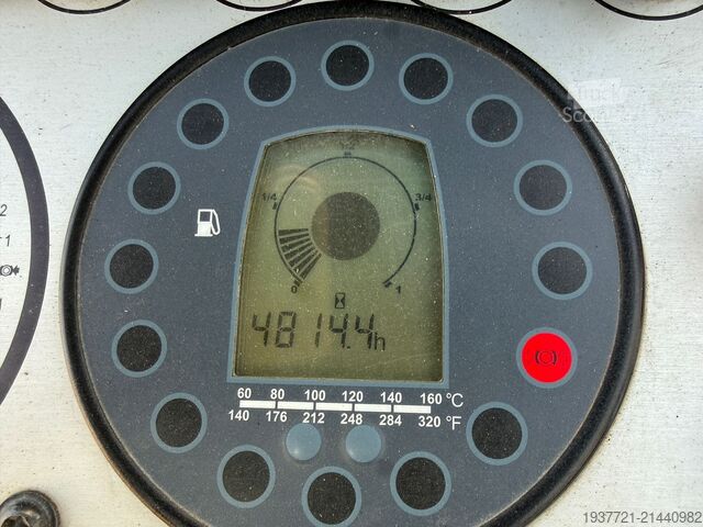 Rouleau compresseur BOMAG BW100AD-5