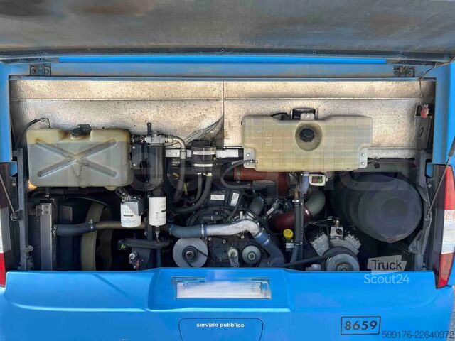 Iveco Crossway, 2010, 76 plazas, Euro 5 Iveco Crossway