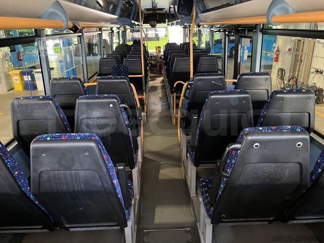 Iveco Crossway, 2011, 26 plazas, Euro 5 Iveco Crossway