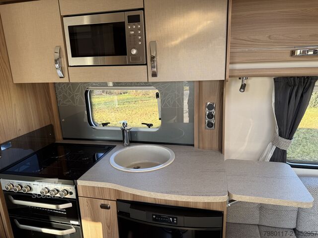 Caravane Sprite Cruzer 495 SR 1. Hand/Heckbad