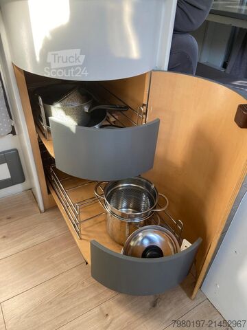 τροχόσπιτο αυτοκινούμενο FIAT Granduca P255 Special