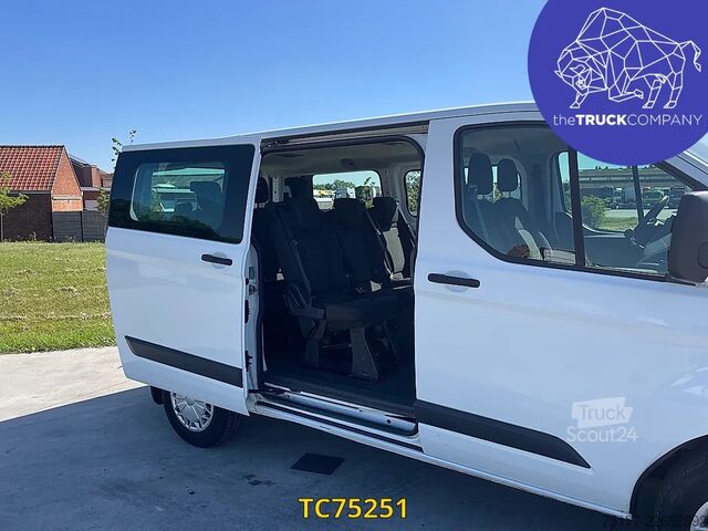 Osobní doprava Ford Transit Transit kombi 130.35 9 places