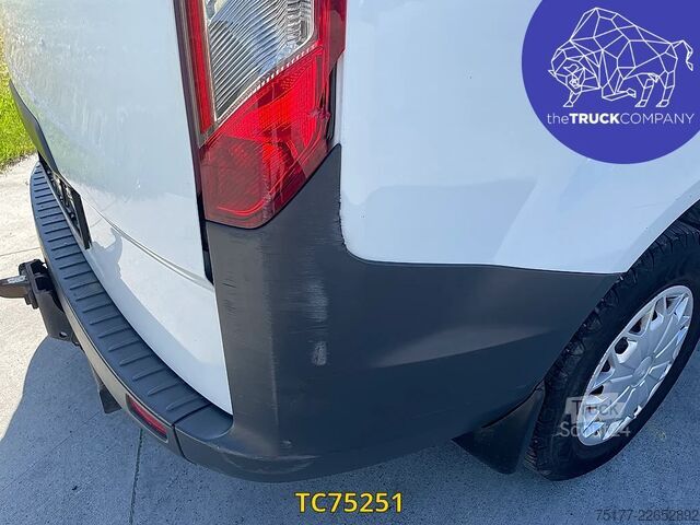 Yolcu taşımacılığı Ford Transit Transit kombi 130.35 9 places