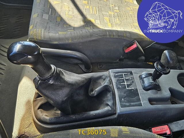 Benne Renault Midlum 135