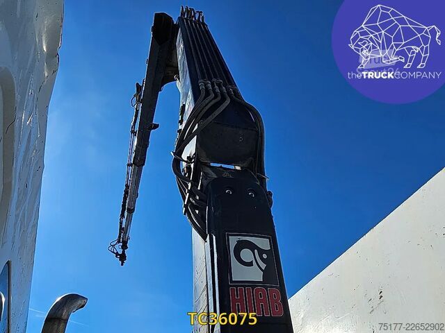 شاحنة قلابة Renault Midlum 135