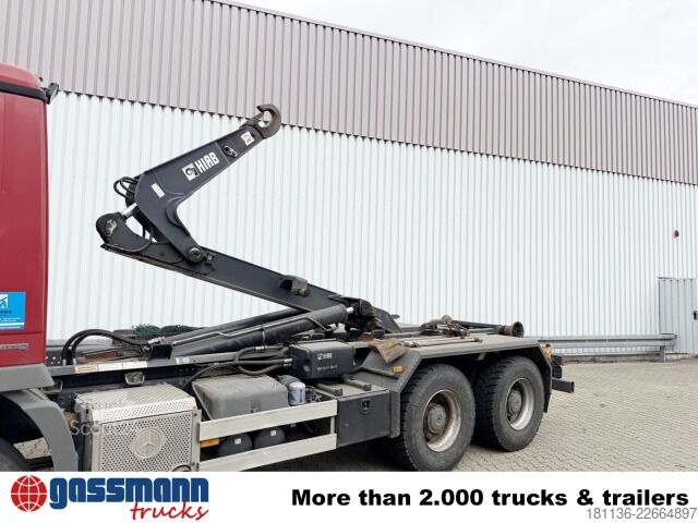 Āķa konteineru automašīna Mercedes-Benz Actros 2641 K 6x4, Hiab Knickarm