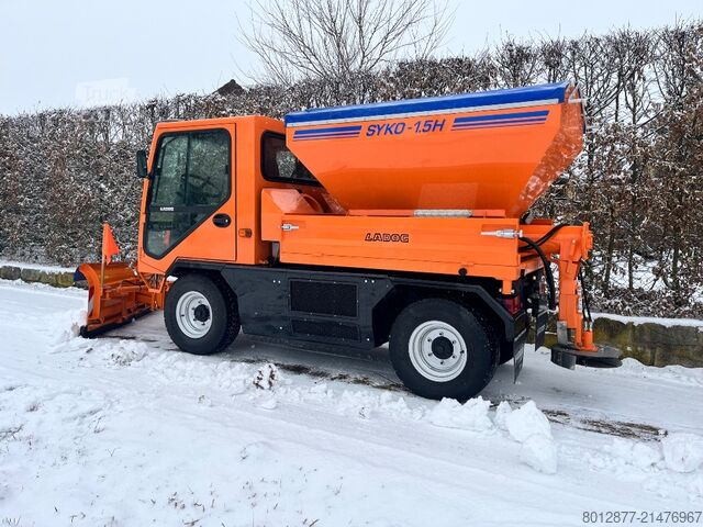 Vozilo javne službe Ladog G129 + Kehrmaschine + Winterdienst TOP!