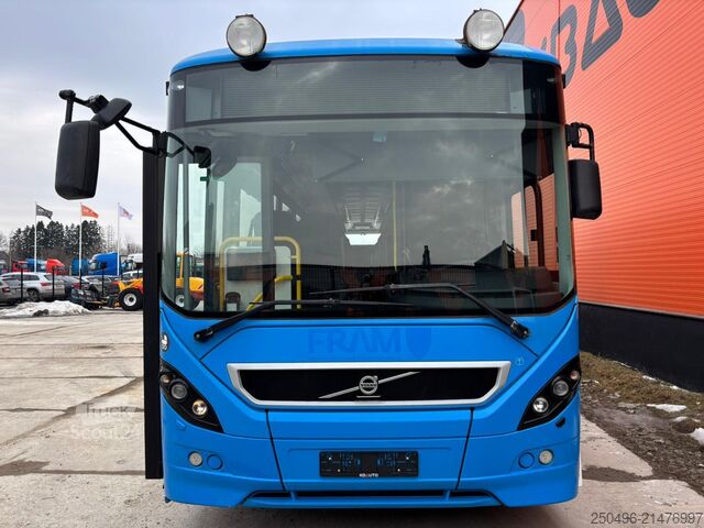 Bus interurbain Volvo B8R 8900 6x2*4 AC / AUXILIARY HEATING / WHEELCH...