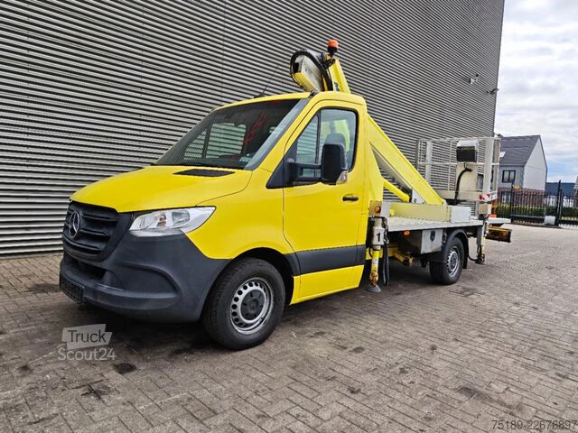 Plataforma elevatória Mercedes-Benz Sprinter CDI Multitel MT 162