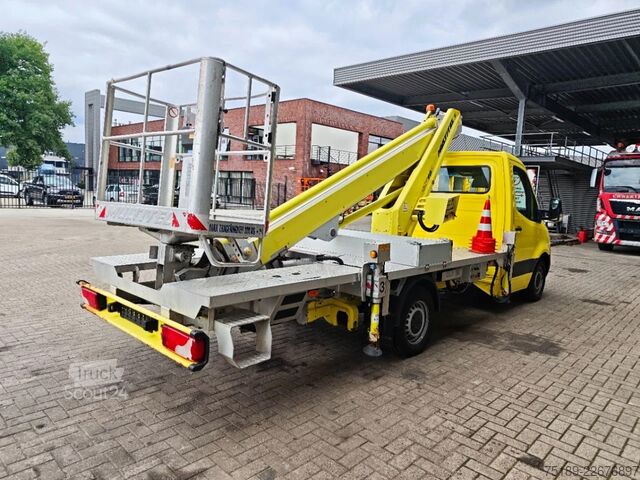 Plataforma elevatória Mercedes-Benz Sprinter CDI Multitel MT 162