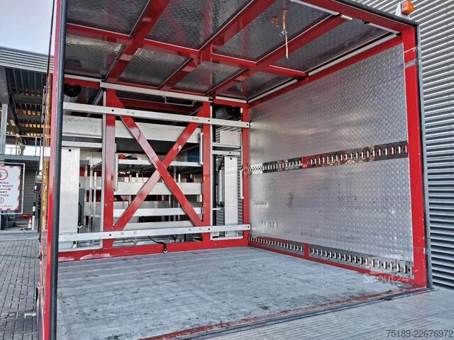 Véhicule de lutte contre les incendies MAN LE 10.225 LC 4x2 DOKA