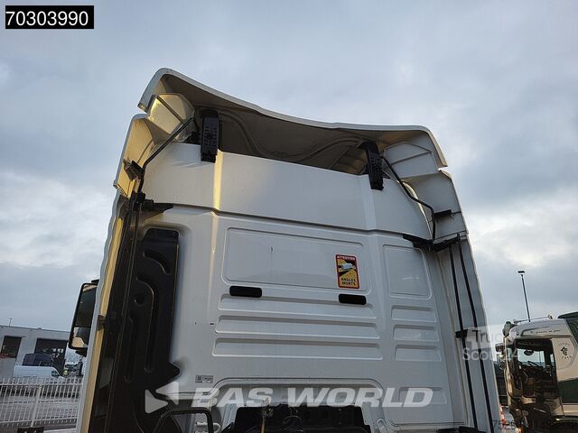 Стандарт-СЗМ MAN TGX 18.460 4X2 XLX Retarder ACC 2x Tank