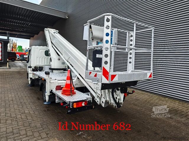 Kaldırma platformu Nissan Cabstar 35.12 NT400 Ruthmann TB 270.2