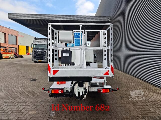 Kaldırma platformu Nissan Cabstar 35.12 NT400 Ruthmann TB 270.2