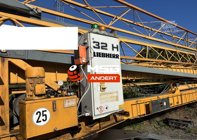 Stolpni žerjav Liebherr 32 H