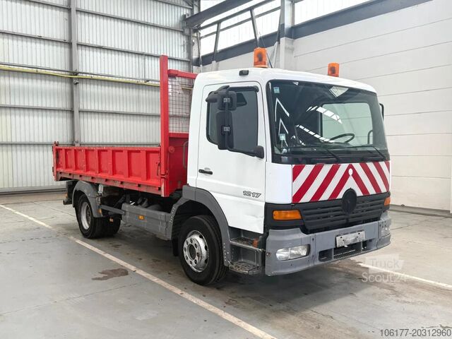 Camion de gunoi Mercedes-Benz Atego 1217