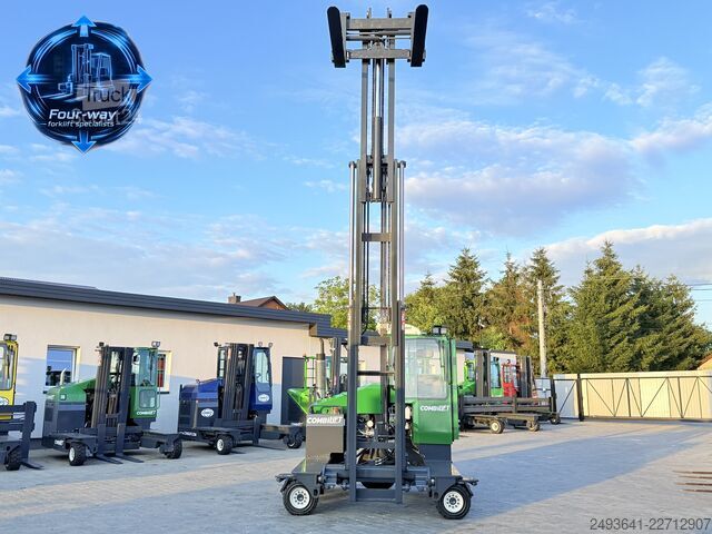 Empilhadeira multidirecional Combilift C4500 DIESEL TRIPLEX 6000 POSITIONER