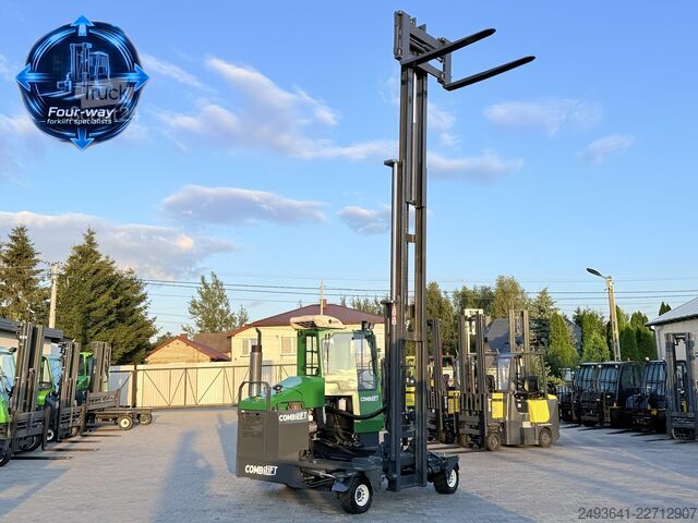 Empilhadeira multidirecional Combilift C4500 DIESEL TRIPLEX 6000 POSITIONER