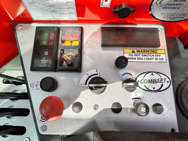 Empilhador de 4 vias Combilift C4000 / GAS / TRIPLEX / 9300MM /LIKE NEW