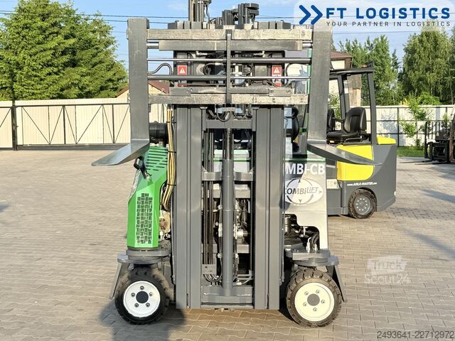 Empilhadeira multidirecional Combilift CB3000 DIESEL TRIPLEX 4900 POSITIONER