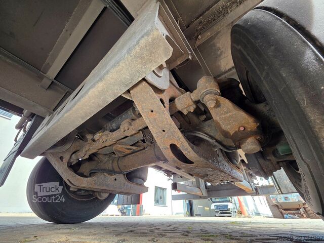 Ανοιχτό ημιρυμουλκούμενο με μουσαμά  Stern SP270 | Lift-Lenkachse | Staplerhalterung