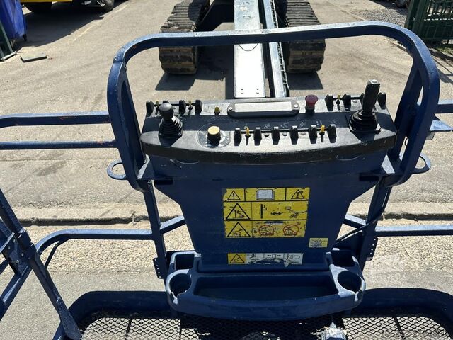 Élévateur à nacelle JLG 600SC - 20.36m - TRACKS / RAUPE - 230kg - DIESE...