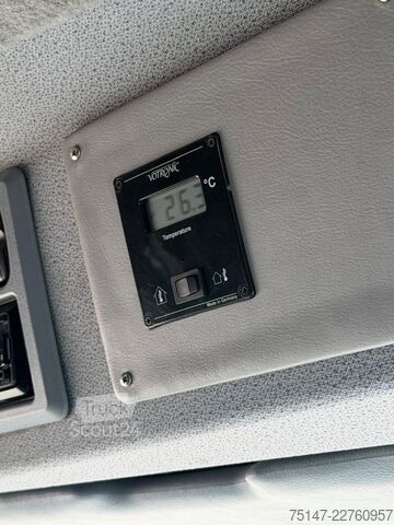 Karjan kuljetusauto MERCEDES-BENZ 2541 L 6x2*4 Actros 5 Pferde Popout nur 34302 km