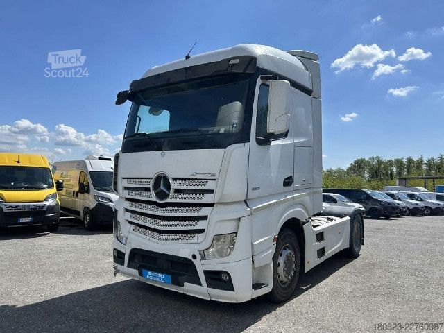 Štandardný ťahač Mercedes-Benz Mercedes Actros 1851