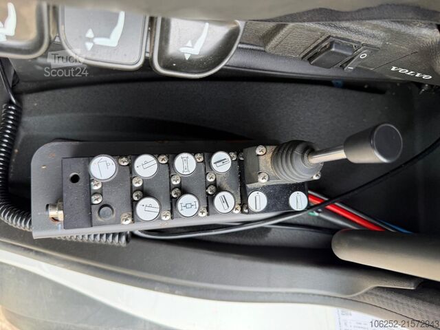 Système de bras à crochet Volvo FMX 500 8x4 TRIDEM HOOKLIFT + CRANE HMF 2320 K4...