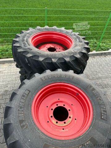Inne  540/65R28 MI + VF710/60R38 T