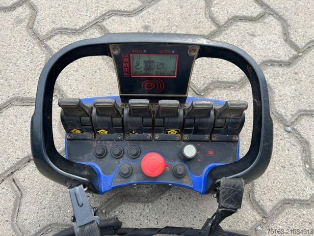 Automobilis ar plakanu platformu MERCEDES-BENZ Actros neu 2558 L 6x2 Pritsche Kran Fassi 445 45