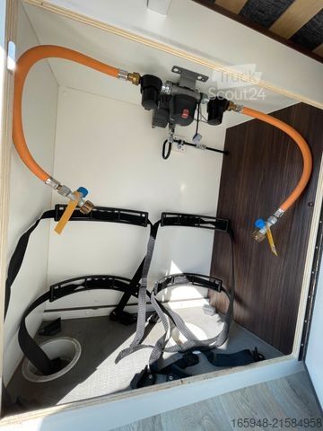 Kamper PÖSSL Summit 640 Prime | *MEGA Ausstattung*