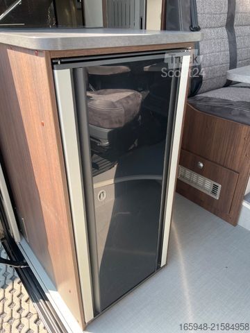 Kamper PÖSSL Summit 640 Prime | *MEGA Ausstattung*