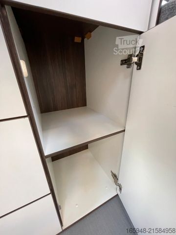 Kamper PÖSSL Summit 640 Prime | *MEGA Ausstattung*