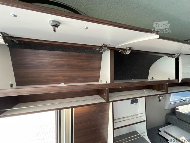 Kamper PÖSSL Summit 640 Prime | *MEGA Ausstattung*