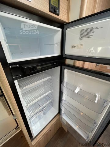 Halvintegrert bobil SUNLIGHT T 65 | Backofen,Hubbett, Für die ganze Familie!