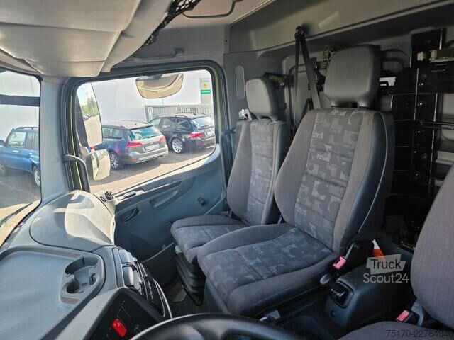 Zwiastun platformy Mercedes-Benz Atego 1018 A 4x4 Pritsche mehrfach vorh.
