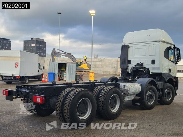 Chassis cabine Iveco T-WAY 510 8X4 NEW! Retarder Big-Axle Steelsuspe...