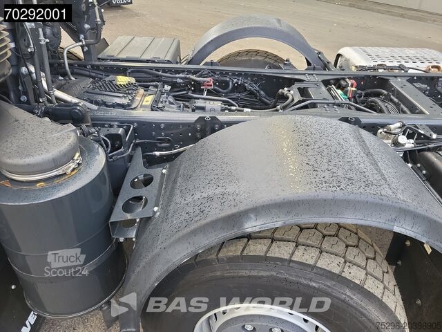 Chassis cabine Iveco T-WAY 510 8X4 NEW! Retarder Big-Axle Steelsuspe...