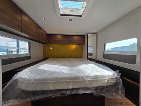 Caravana semiintegrada Bürstner Signature SFT 7.5