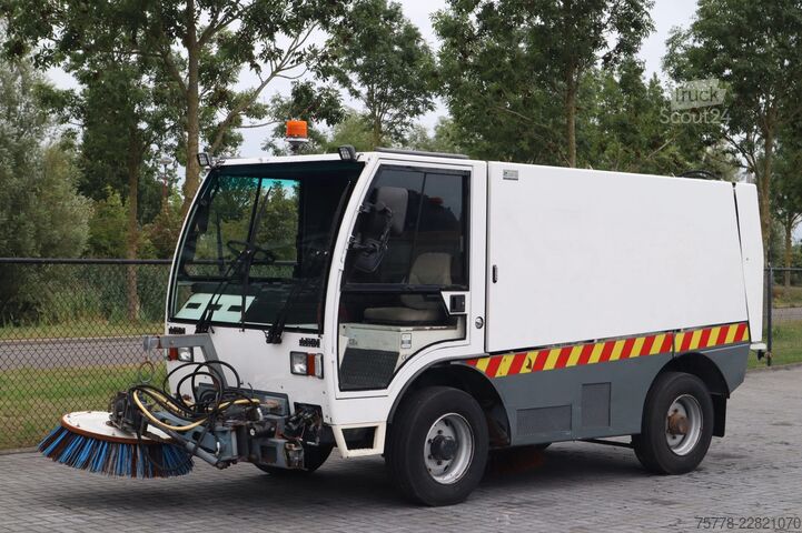 Vejfejemaskine AEBI MFH 5000 | FRONT BRUSH | 1.000 L TANK | SWEEPER