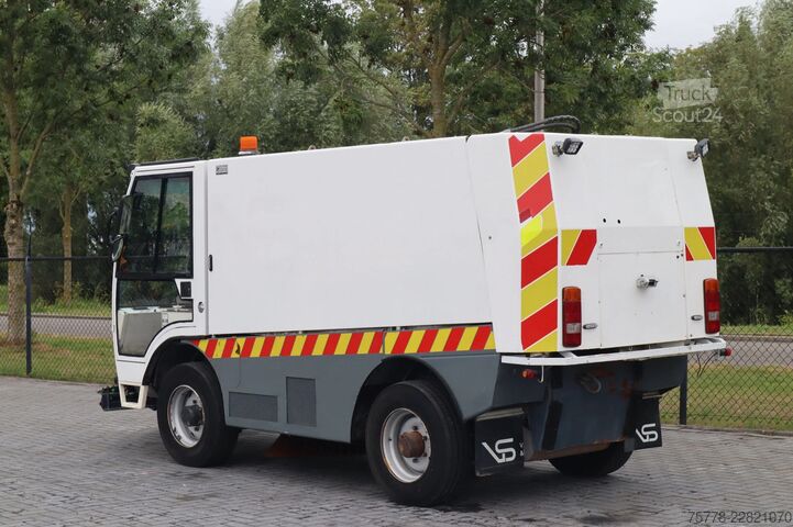 Vejfejemaskine AEBI MFH 5000 | FRONT BRUSH | 1.000 L TANK | SWEEPER
