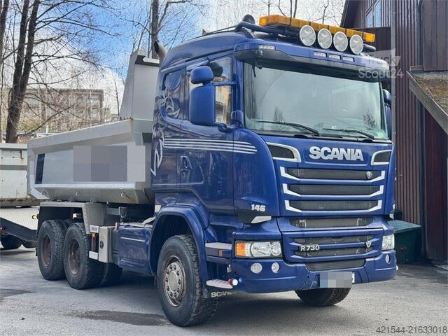 Sklápěč Scania R730 6x4 tipper truck with 2010 Maur triple traile